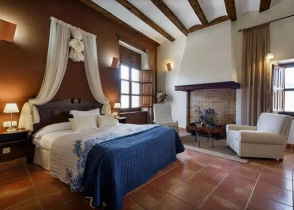 Hospederia Virgen De La Fuente Hotel Peñarroya de Tastavins Eksteriør billede